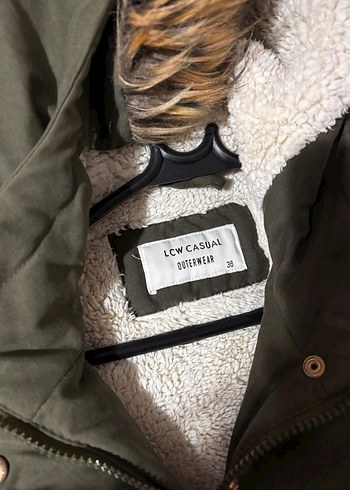 Kapüşonlu Suni Kürklü Kadın Mont - Görsel 2