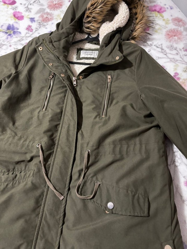 Kapüşonlu Suni Kürklü Kadın Mont - Görsel 3