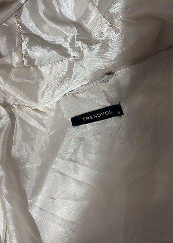Ekru Puff Mont, Yüksek Yaka şişme mont - Görsel 5