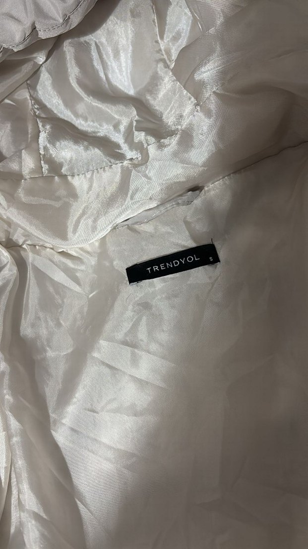 Ekru Puff Mont, Yüksek Yaka şişme mont - Görsel 5