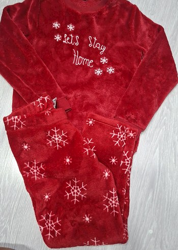 Kırmızı Nakışlı Polar Pijama Takımı