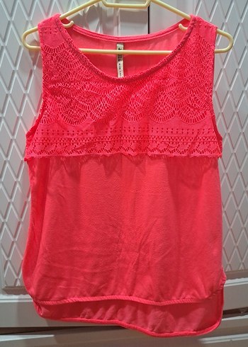 Kadın Kırmızı Dantelli Kolsuz Bluz - Görsel 2