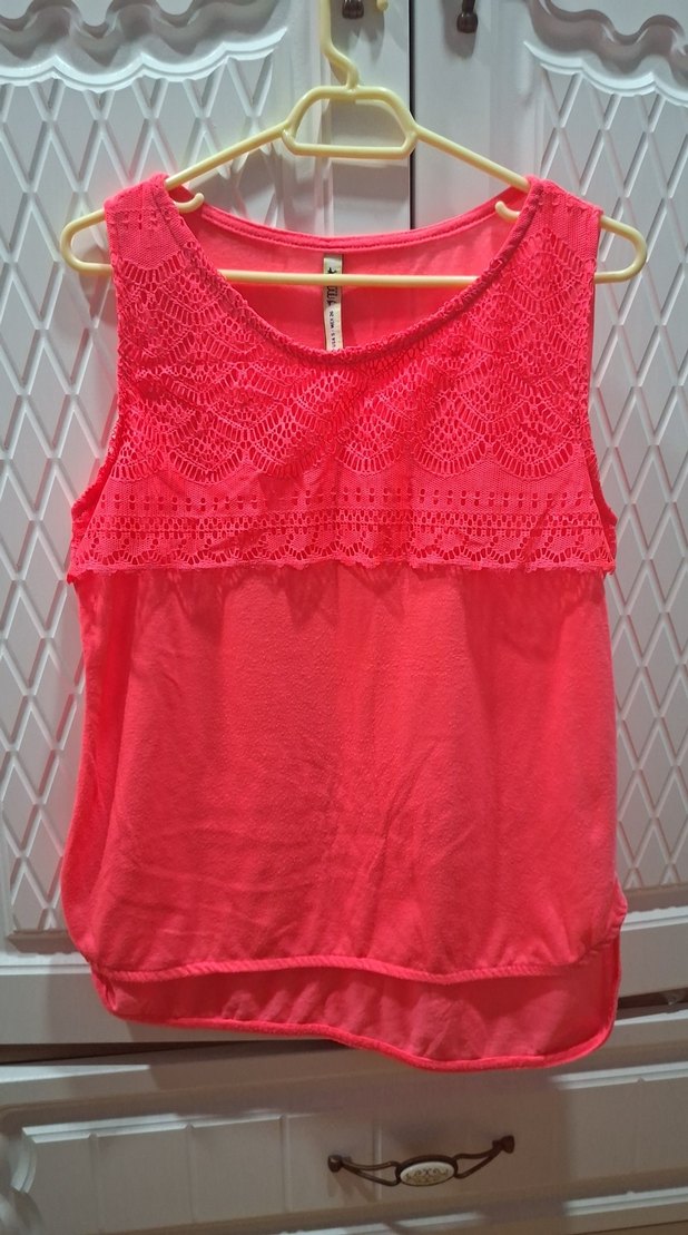 Kadın Kırmızı Dantelli Kolsuz Bluz - Görsel 2