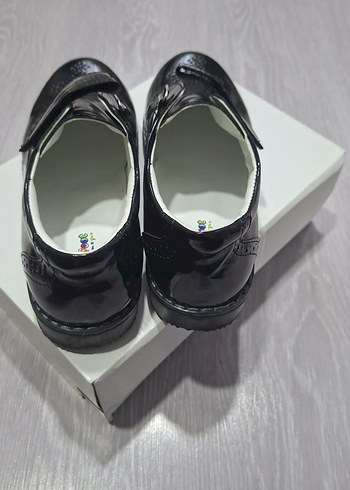 Tokalı Siyah Erkek Çocuk Klasik Ayakkabı - Görsel 3