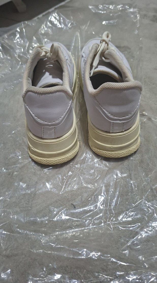 Beyaz Bağcıklı Stiletto Topuklu Kadın Spor Ayakkabı - Görsel 4