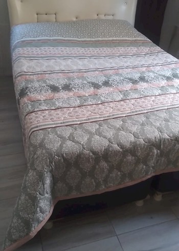 Diğer Gri Desenli nevresim takımı
