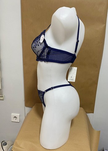 Lacivert Dantel Detaylı Goth Sütyen - Görsel 3