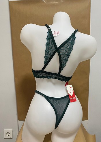 Koyu Yeşil Minimalist Gotik Sütyen Takımı - Görsel 3