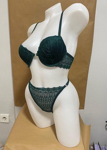 Koyu Yeşil Minimalist Gotik Sütyen Takımı - Görsel 2