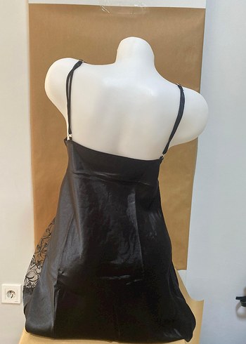 İnce Askılı Nakışlı Siyah Mini Gecelik - Görsel 2