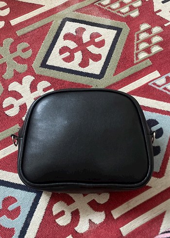 Siyah Deri Minimalist Kadın Çantası - Görsel 2