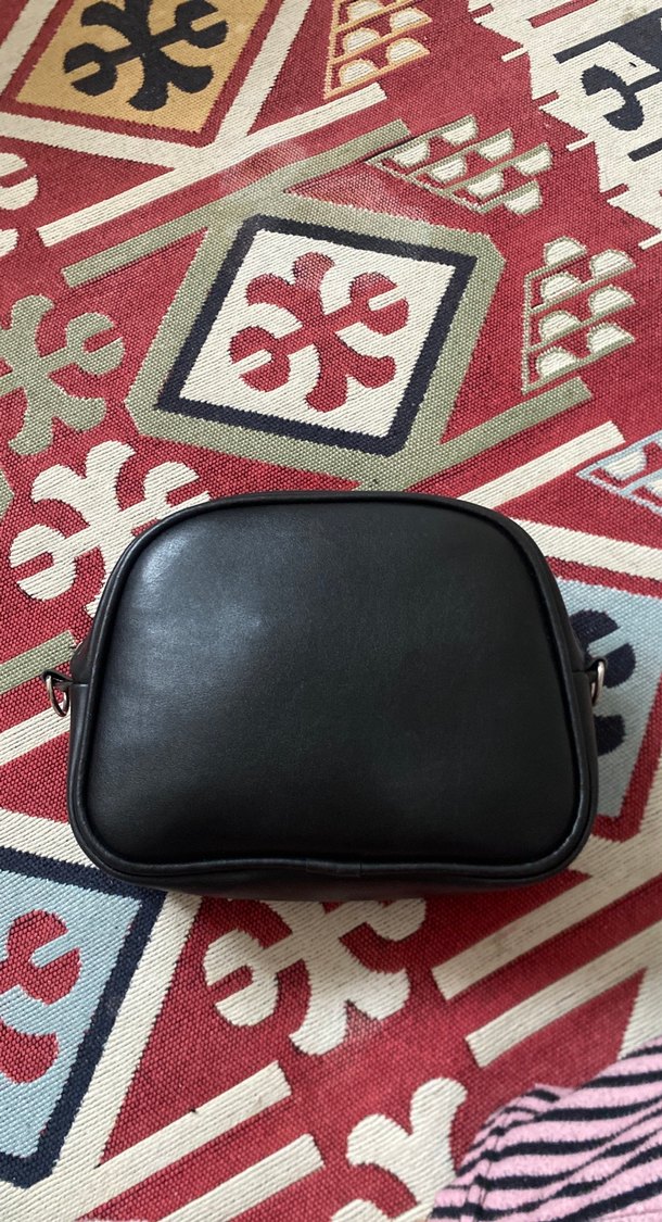 Siyah Deri Minimalist Kadın Çantası - Görsel 2