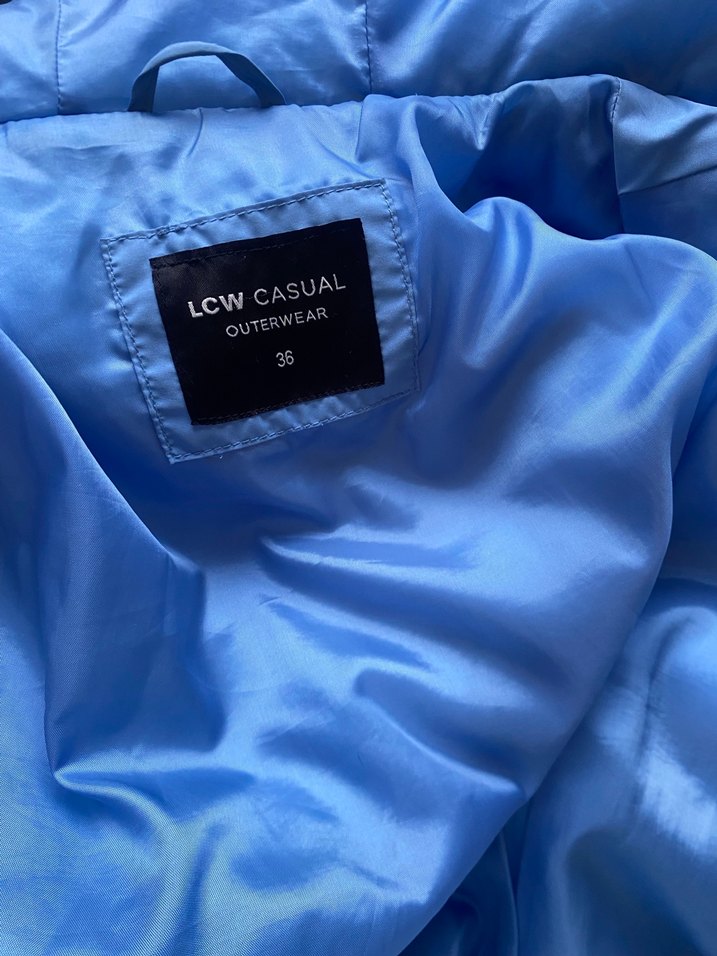 Mavi Kısa Şişme Kadın Mont - Görsel 4