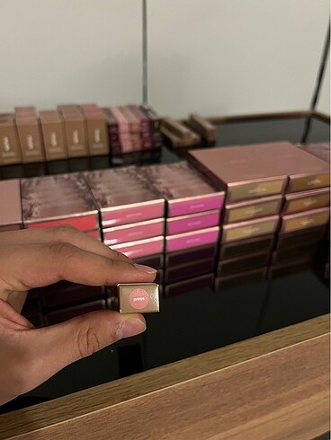 Beden Rhode Peptise Lip Shape (Press)