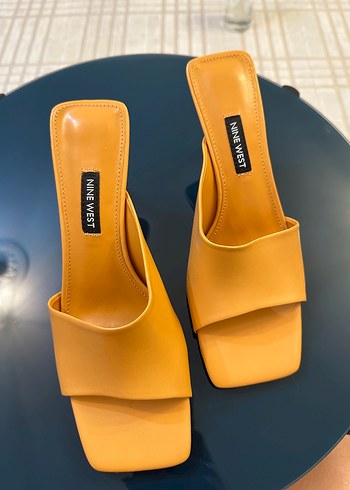 39 Beden Nine West Sarı Topuklu Kadın Terlik