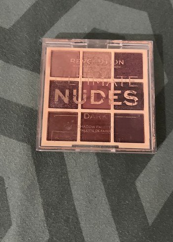 Revolution Nudes Koyu Göz Farı Paleti