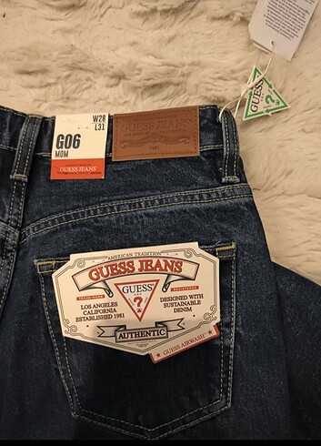 Guess Guess mom jean pantolon