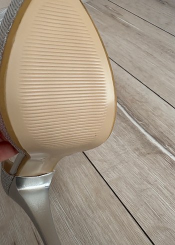 Gümüş abiye bağcıklı ayakkabı - Görsel 3