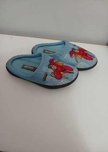 Mavi Erkek Çocuk Pop Kültürlü Sıcak Terlik - Görsel 2