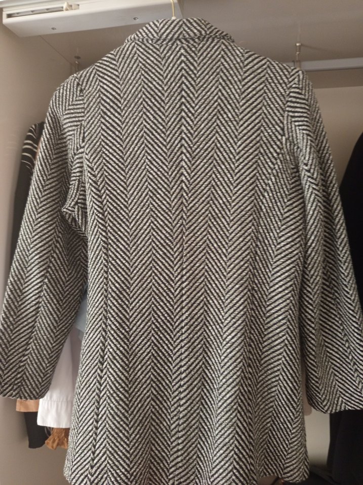 Kadın Gri Zebra Desenli Midi Kemerli Ceket - Görsel 4