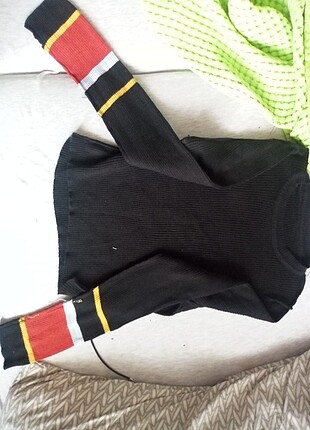 Siyah dar crop top