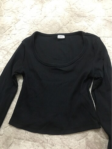Siyah crop s beden
