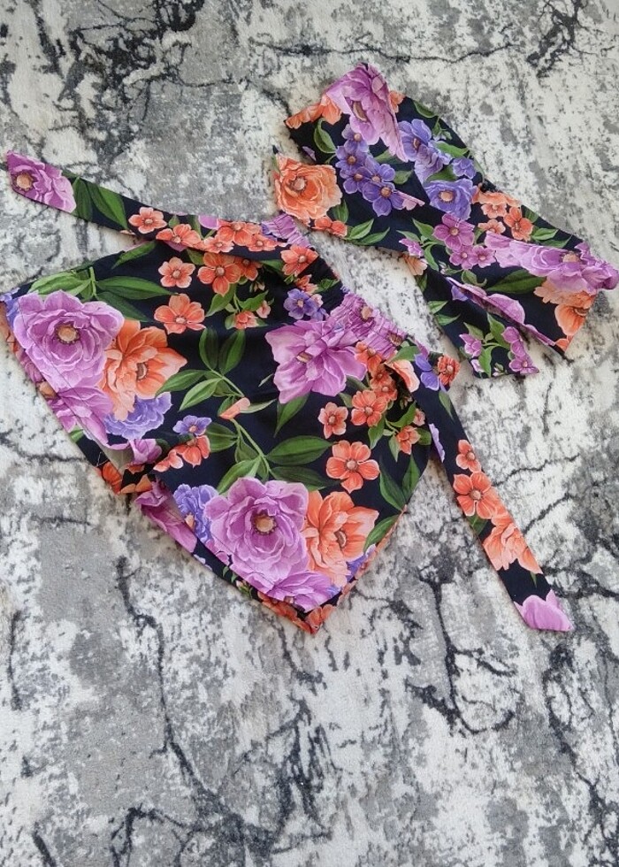 Crop-büstiyer Şort Takım plaj giyim - Görsel 4