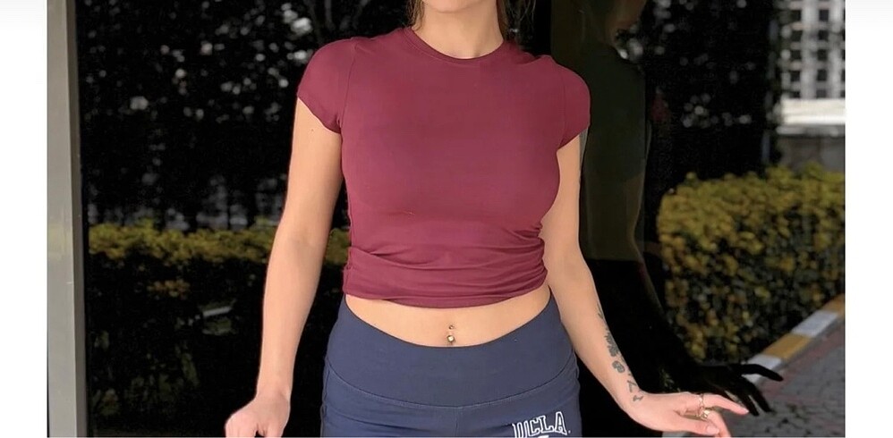Mürdüm Fitted/Vücuda Oturan Crop T-shirt