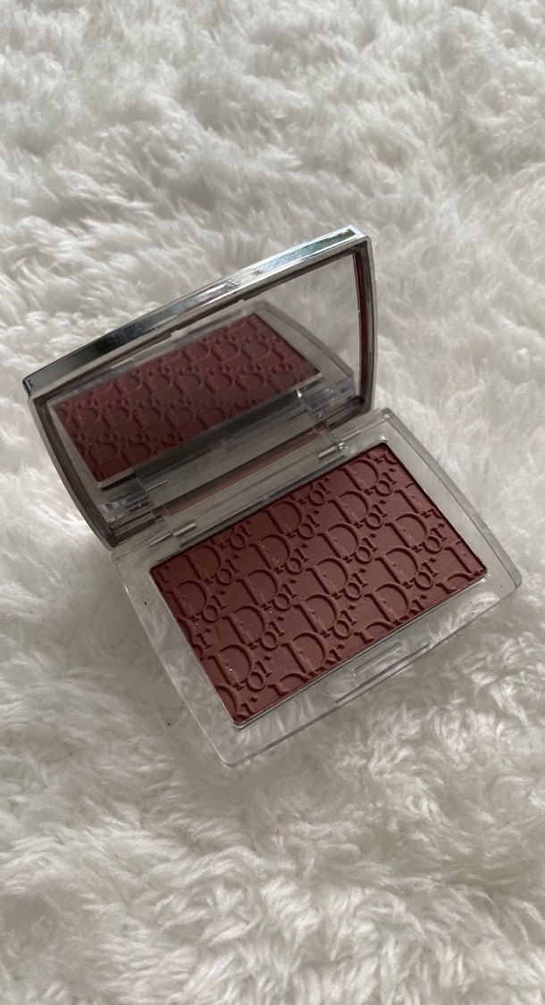 Dior Rosy Glow Koyu Bej Allık - Görsel 4