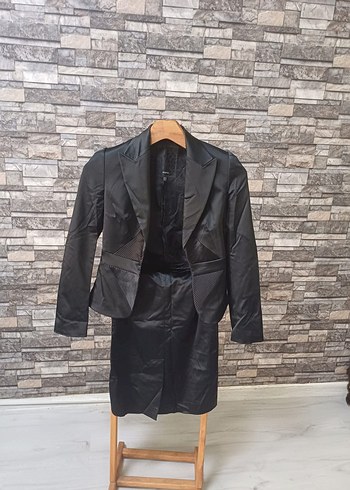 ipekyol Siklik Ve Modernlik Siyah Deri Gorunumlu Blazer Takim