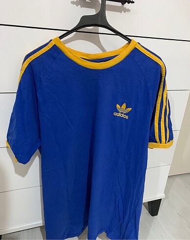 Orjinal adidas t shirt