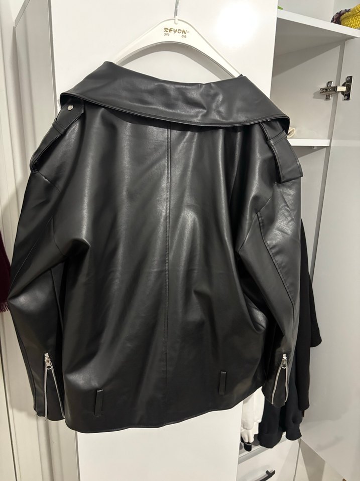 Siyah Deri Ceket - Görsel 4