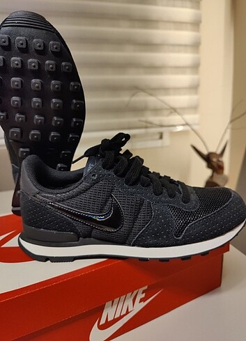 Nike Spor Ayakkabı (orijinal)