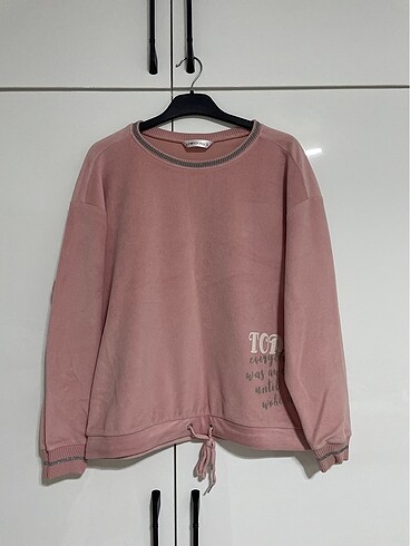 Toz pembe üst