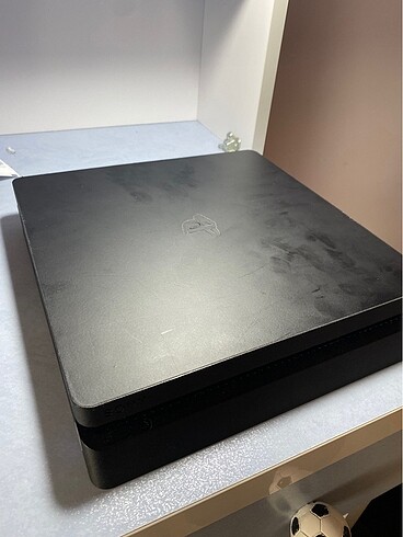 Playstation 4 Slim 1 TB + Oyunlar