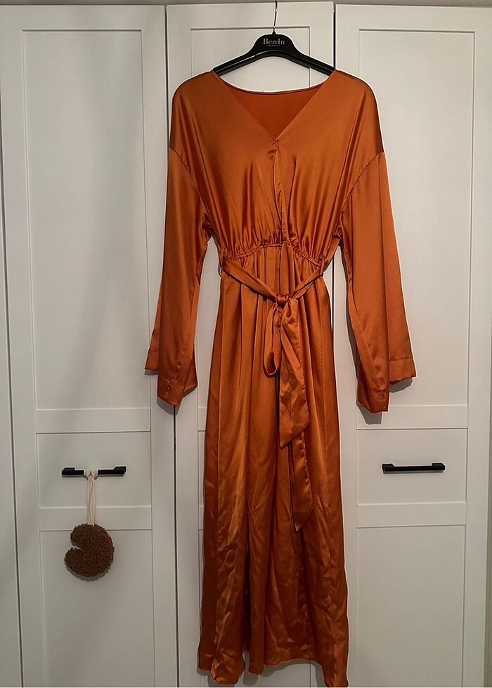 Saten elbise - Görsel 2