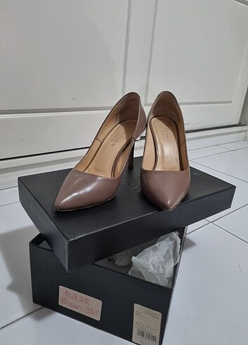 Beymen deri stiletto