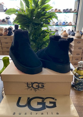 37 Beden UGG Siyah Kadın Platform Bot