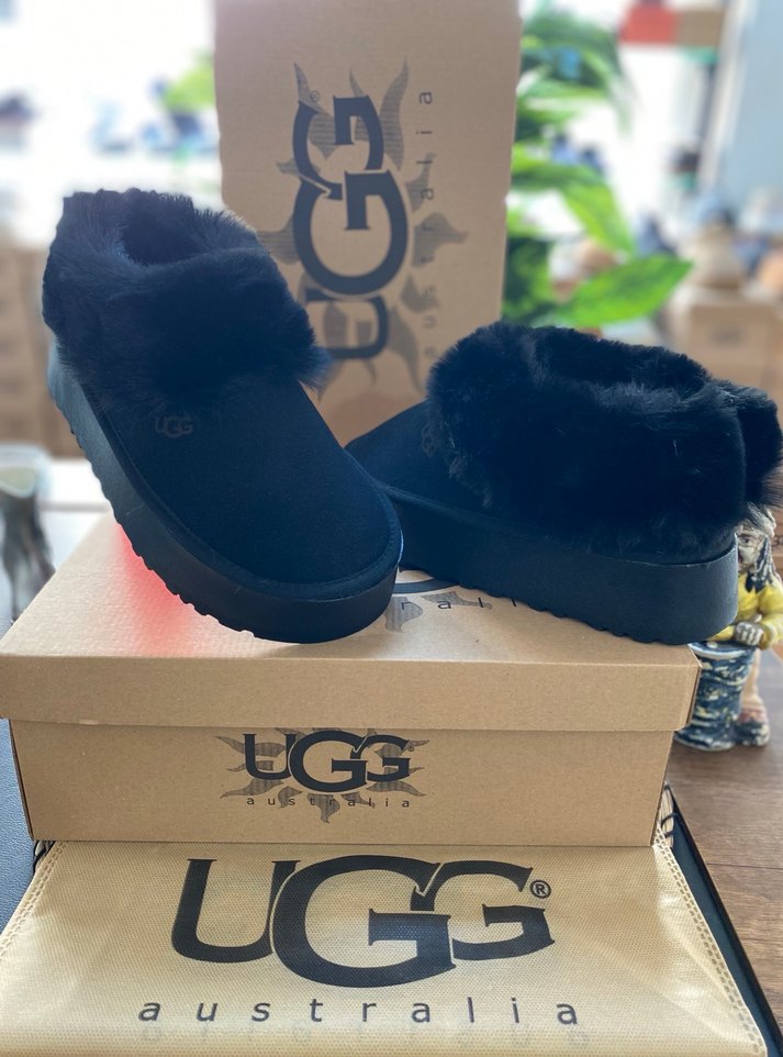UGG Tazzelle Siyah Kürklü Platform  Bot - Görsel 3