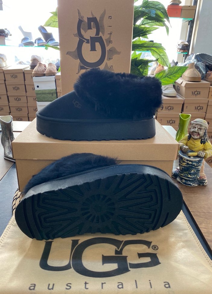 UGG Tazzelle Siyah Kürklü Platform  Bot - Görsel 2