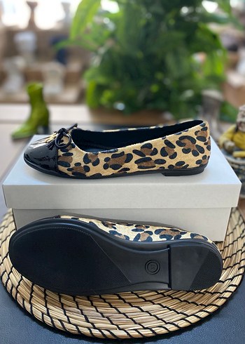 Tory Burch Leopar Desenli Tokalı Kadın Babet - Görsel 2