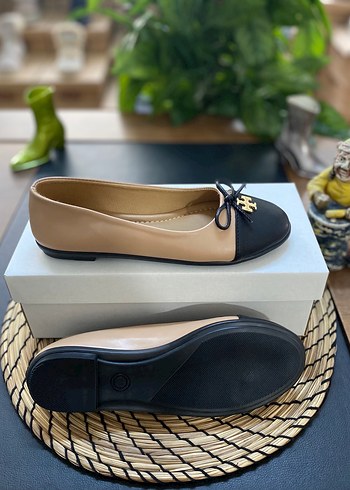 Tory Burch Bej Siyah Kadın Tokalı Babet, - Görsel 2