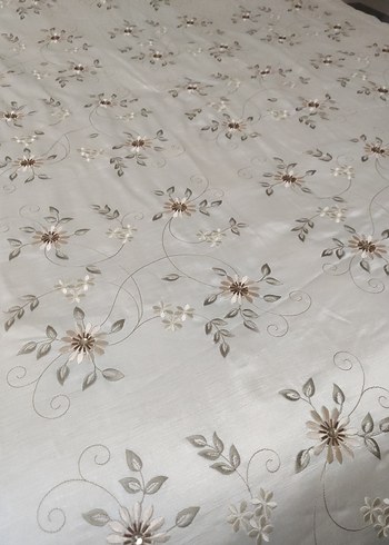 İşlemeli Beyaz Krem Yatak Örtüsü - Görsel 5