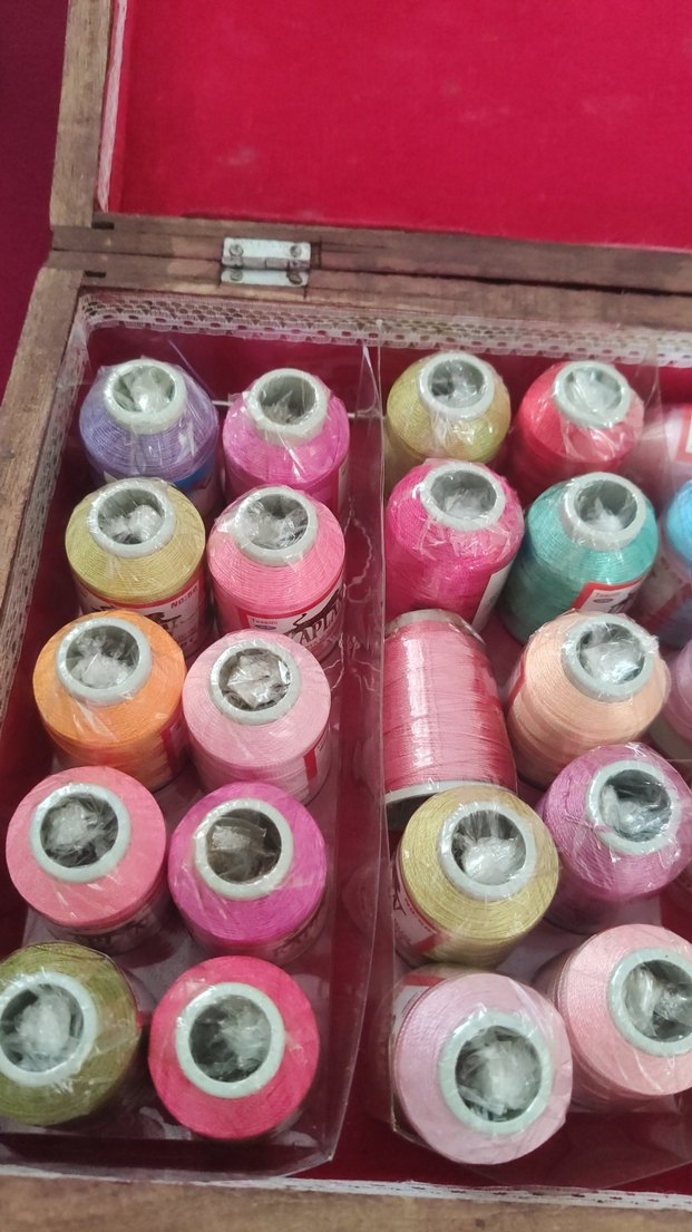 Renkli oya dantel ipliği 10 tane fiyatıdır - Görsel 3