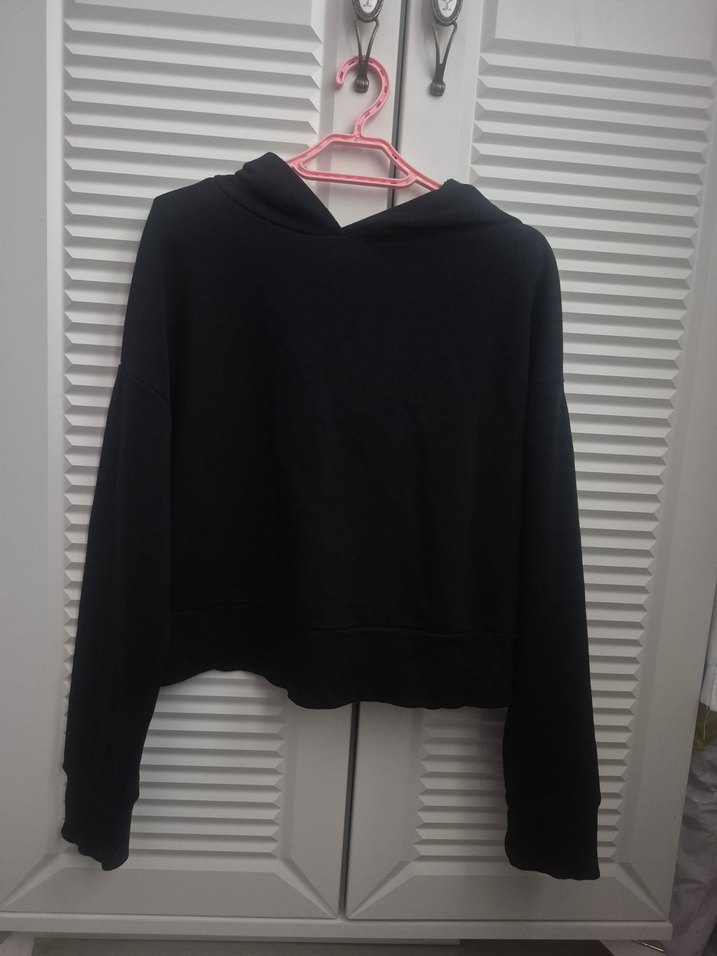 Siyah Kapüşonlu Kadın Sweatshirt - Görsel 3