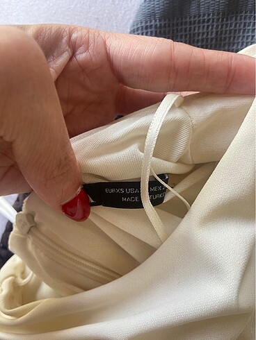 xs Beden beyaz Renk Zara drape elbise