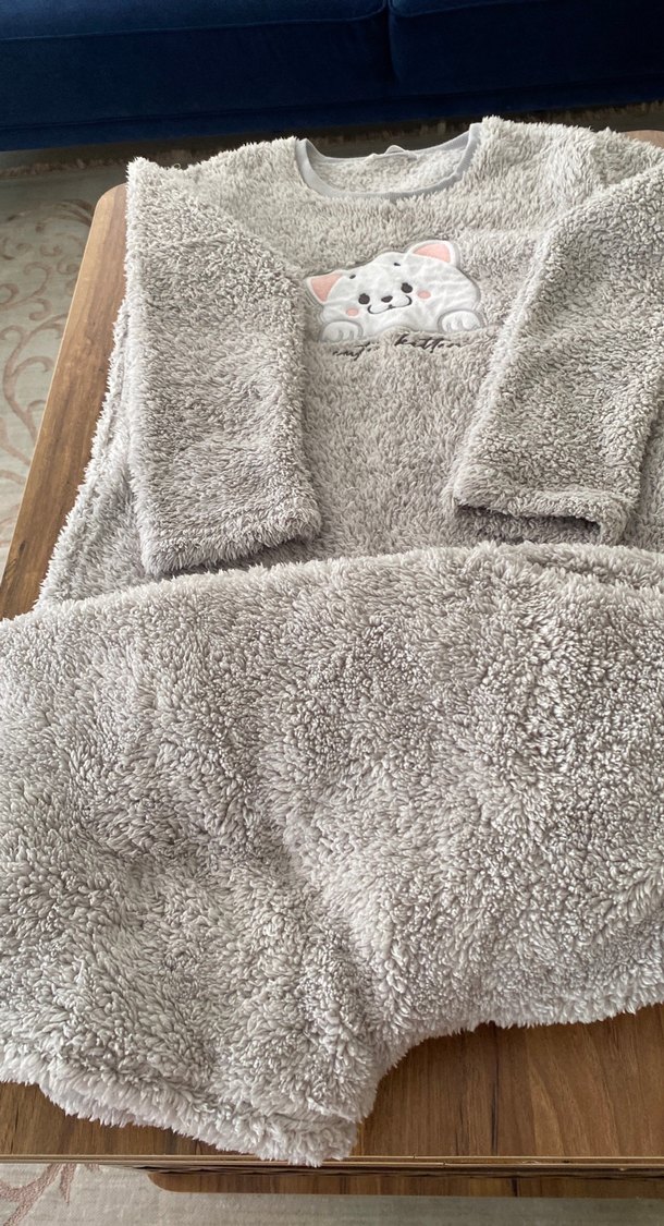 Gri Nakışlı Peluş gece Kıyafeti - Görsel 2