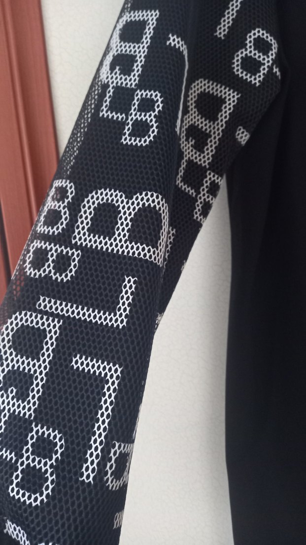 Uzun Siyah Desenli Fermuarlı Kadın Kaban - Görsel 2