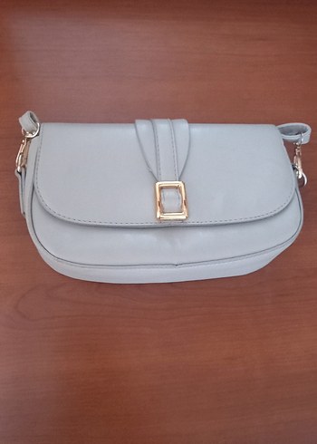 Gri Deri Tokalı Modern Kadın Çantası - Görsel 2