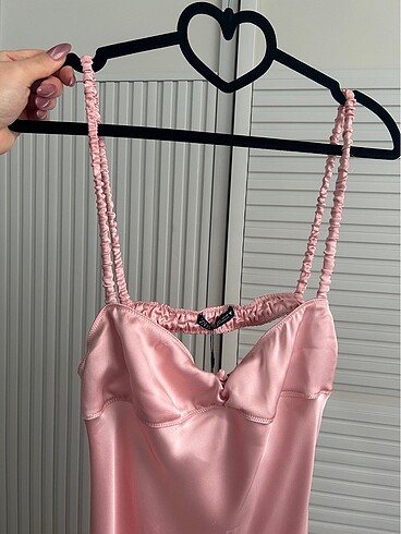 Zara pembe saten elbise,etiketli????????